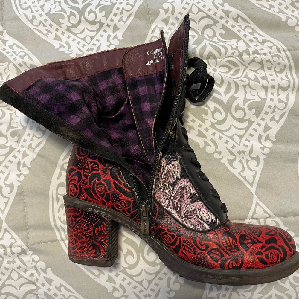L'Artiste by Spring Step Casandra Boot GUC Sz 39 US 8.5